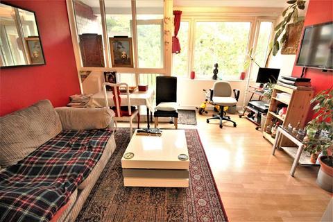 106 Knee Hill Crescent, London, SE2 0YP