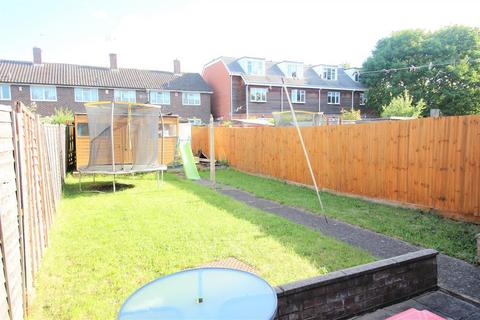 24 Luffield Road, London, SE2 9JL