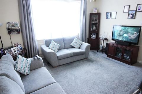 24 Luffield Road, London, SE2 9JL