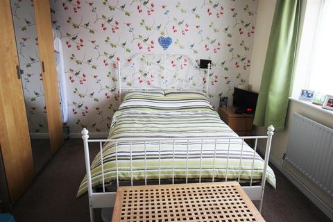 24 Luffield Road, London, SE2 9JL