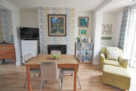 49 Bendmore Avenue, London, SE2 0EY