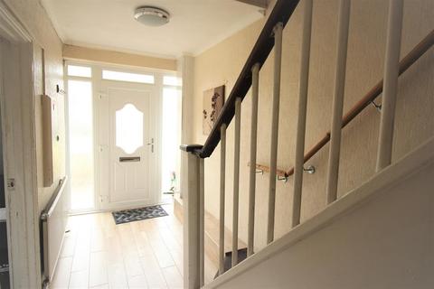 67 Luffield Road, London, SE2 9JN