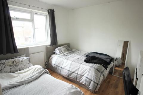 67 Luffield Road, London, SE2 9JN