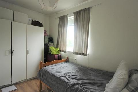 67 Luffield Road, London, SE2 9JN