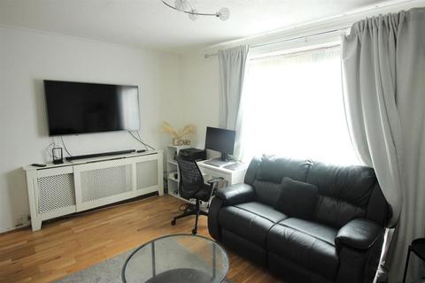 67 Luffield Road, London, SE2 9JN