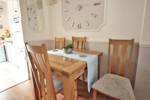 165 Harrow Manorway, London, SE2 9XJ