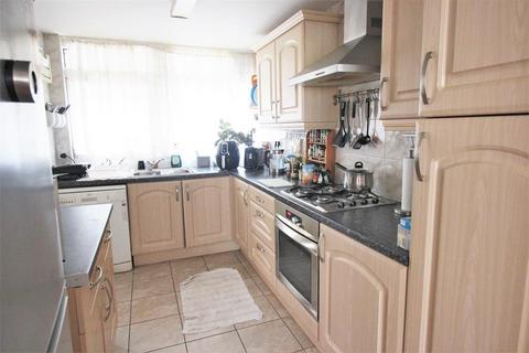 19 Draper Close, Belvedere, DA17 5BY