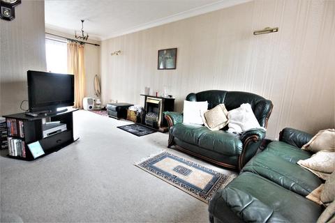 41 Surlingham Close, London, SE28 8NE
