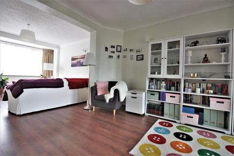 43 Manton Road, London, SE2 0JE