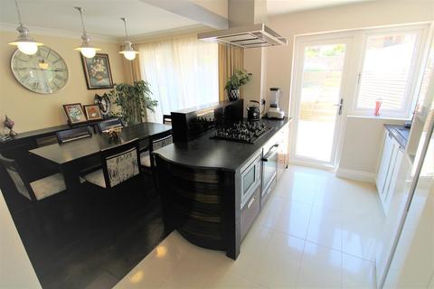 312 Upper Wickham Lane, Welling, DA16 3ER