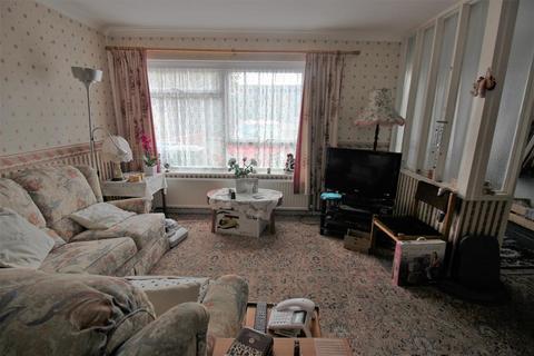 5 Sedgemere Road, London, SE2 9SW
