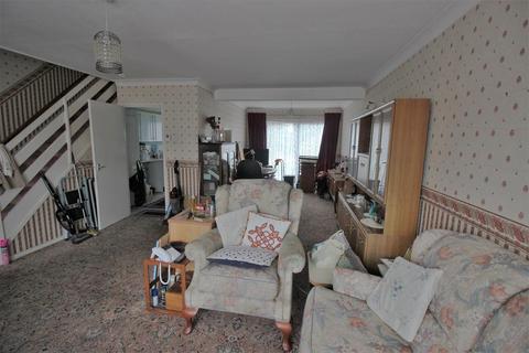 5 Sedgemere Road, London, SE2 9SW
