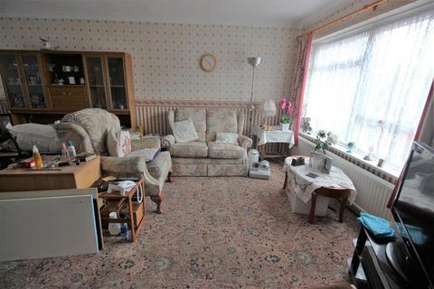 5 Sedgemere Road, London, SE2 9SW