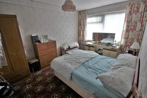 5 Sedgemere Road, London, SE2 9SW