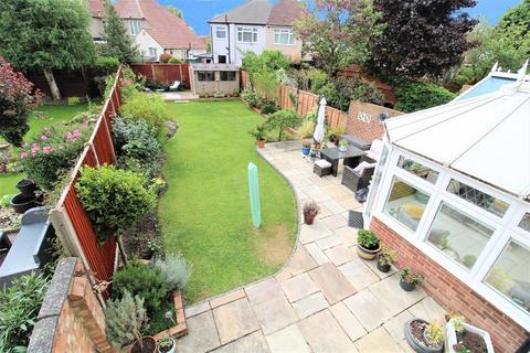 73 Cranbrook Road, Bexleyheath, DA7 5EZ