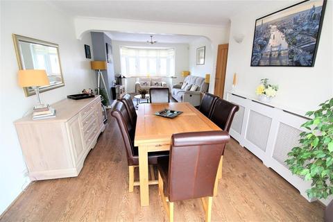 73 Cranbrook Road, Bexleyheath, DA7 5EZ