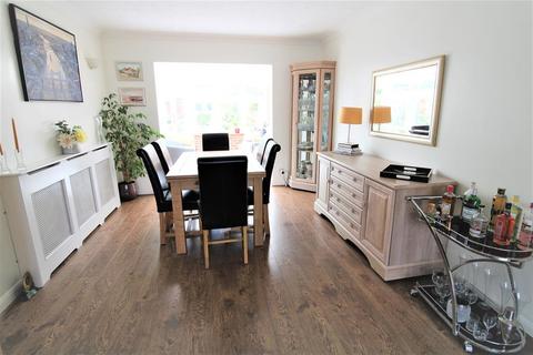73 Cranbrook Road, Bexleyheath, DA7 5EZ