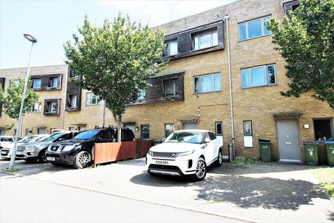 7 Wolsey Close, London, SE2 9AW