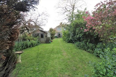 15 Grace Avenue, Bexleyheath, DA7 4NN