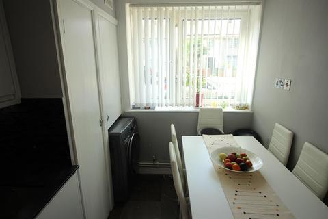 106 Chalcombe Road, London, SE2 9QP
