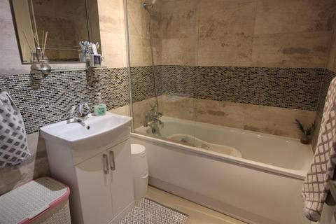 106 Chalcombe Road, London, SE2 9QP