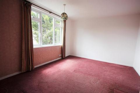 210 Bracondale Road, London, SE2 9EF
