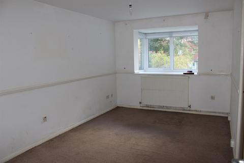 77 Heathdene Drive, Belvedere, DA17 6HY