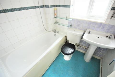 9 Walsham Close, London, SE28 8ND
