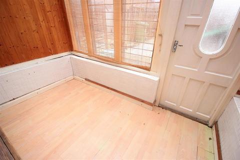 9 Walsham Close, London, SE28 8ND