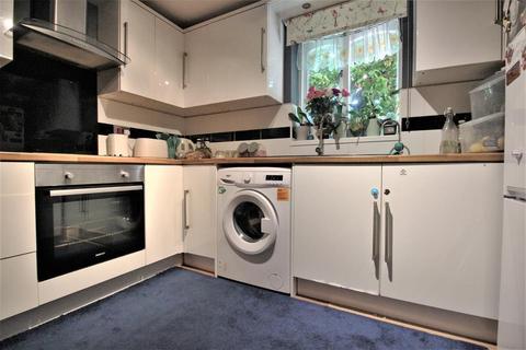 54 Shortlands Close, Belvedere, DA17 5QY