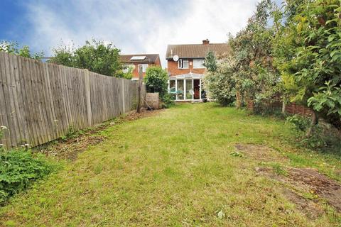 32 Sydney Road, London, SE2 9RX