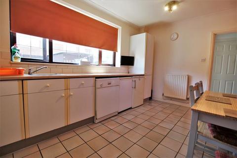 227 Ampleforth Road, London, SE2 9BQ