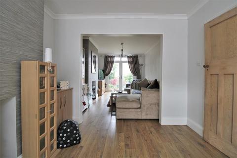 15 Holmsdale Grove, Bexleyheath, DA7 6NZ
