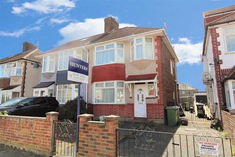 15 Buxton Road, Erith, DA8 3BJ