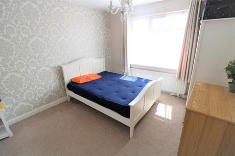 15 Buxton Road, Erith, DA8 3BJ