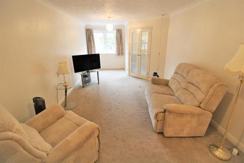 1 bedroom retirement property for sale, Waters Edge Court , 1 Wharfside Close, Erith, Kent , DA8 1QW