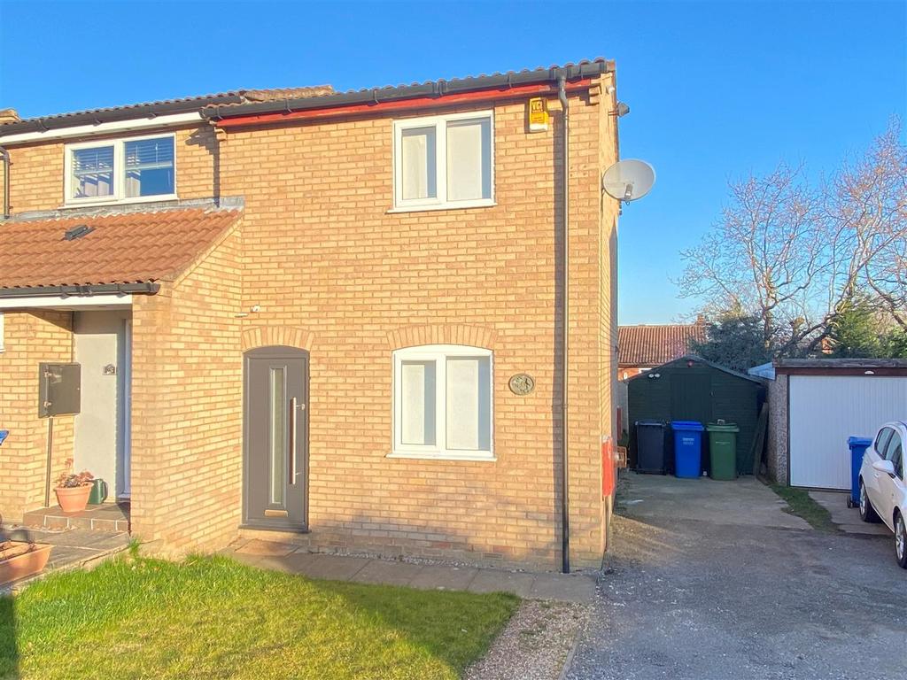 Somersby Avenue, Walton, Chesterfield, Derbyshire 2 bed semidetached