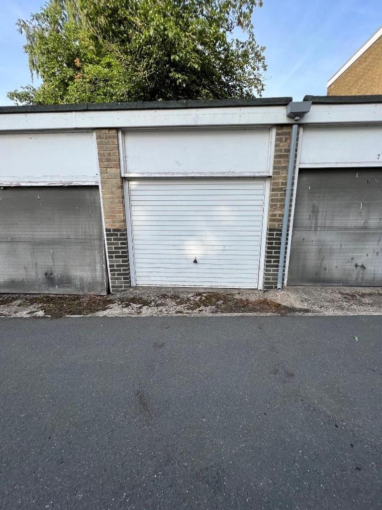 Garage.jpg