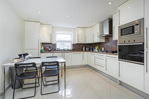 2 bedroom apartment to rent - Hartfield Road, Wimbledon, London