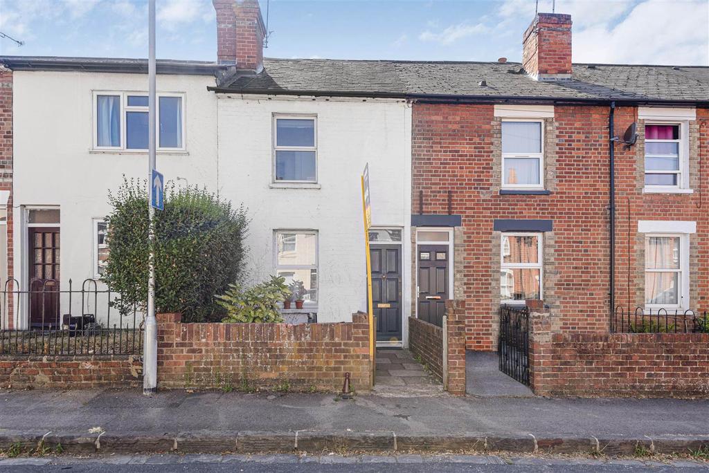 Cardigan Road, Reading 3 bed terraced house for sale £330,000