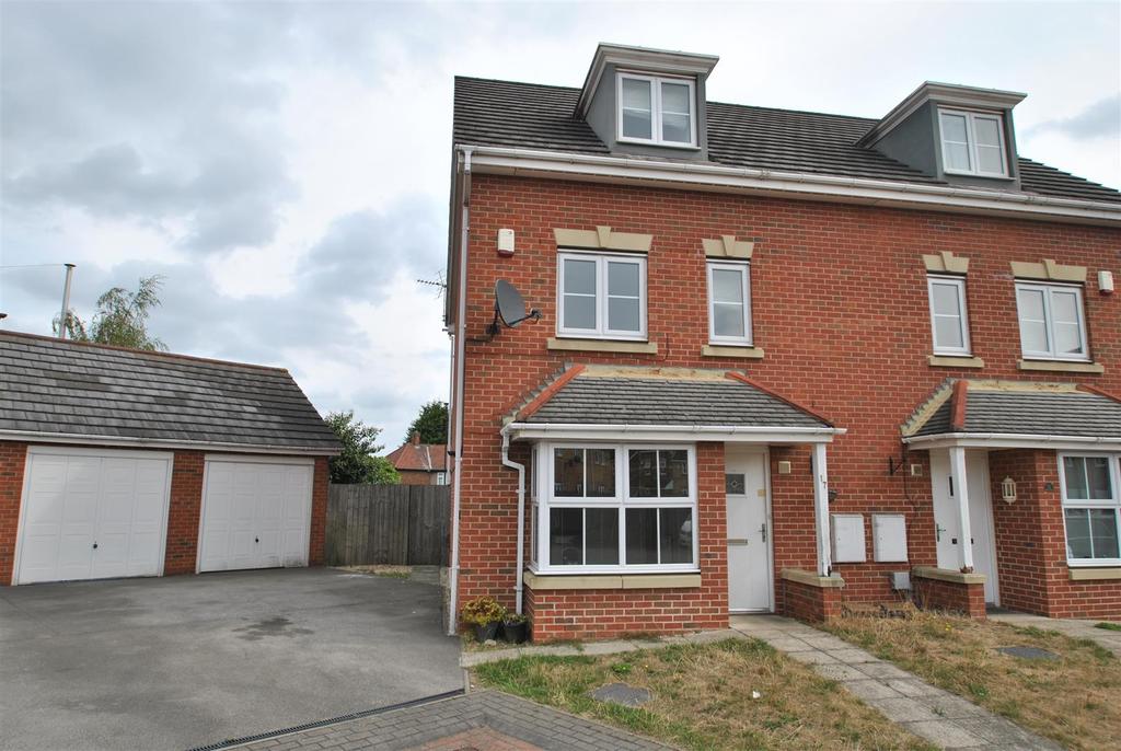 Reeves Way, Armthorpe 4 bed semidetached house £194,995