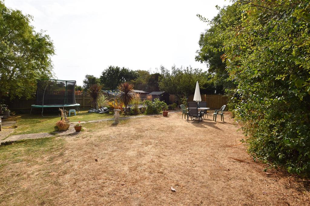 Madeira Drive, Hastings 4 bed detached house £575,000