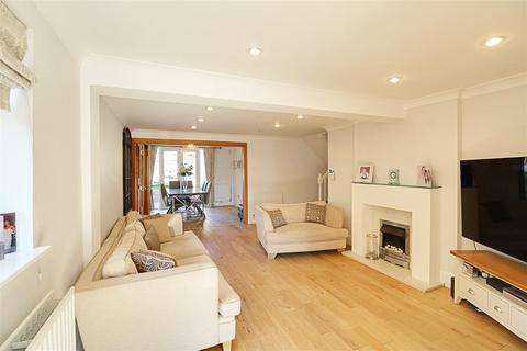 71 Paddock Mead, Harlow, CM18 7RS