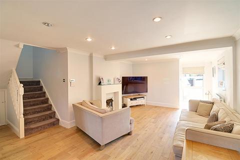71 Paddock Mead, Harlow, CM18 7RS