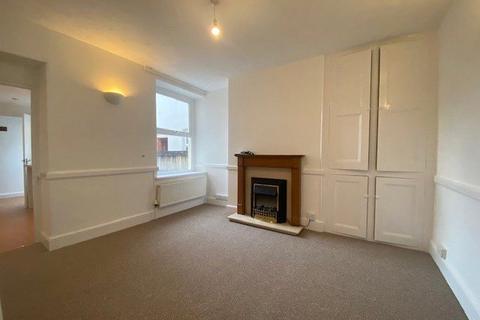 3 bedroom terraced house to rent, Granville Avenue, Barnstaple, Devon, EX32