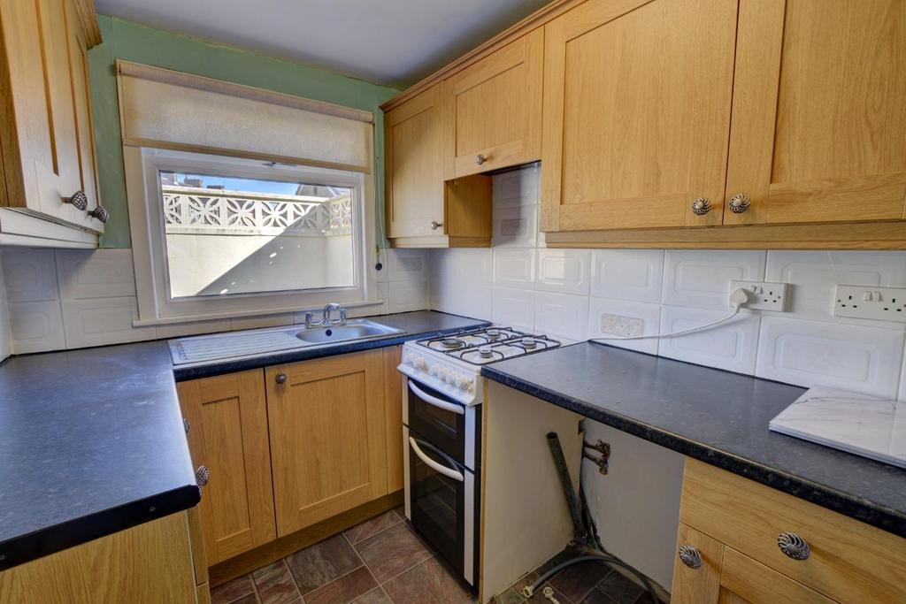 Kitchen 1.jpg