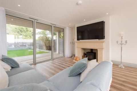 5 bedroom detached house for sale - North Foreland Avenue, Broadstairs