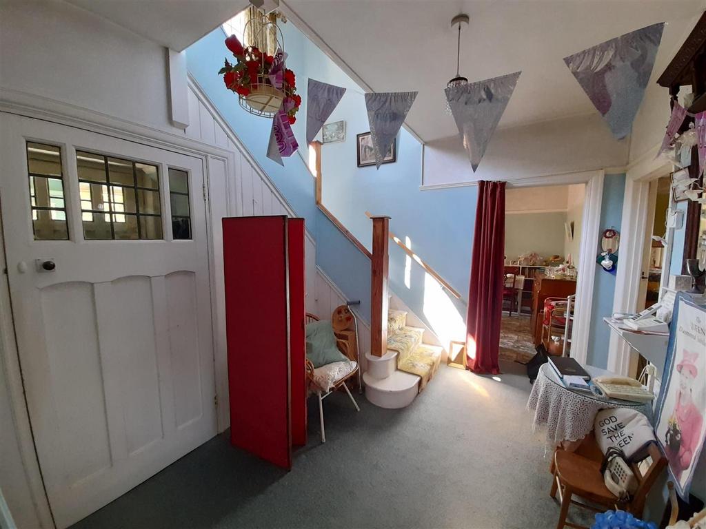 Inner hallway.jpg