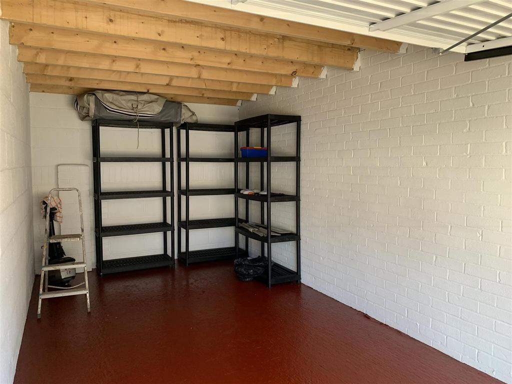 West Cliff Road, Broadstairs Garage £100 pcm (£23 pw)