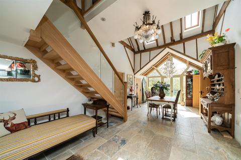 3 bedroom detached house for sale - Little Heath Lane, Potten End, Hertfordshire, HP4 2RY